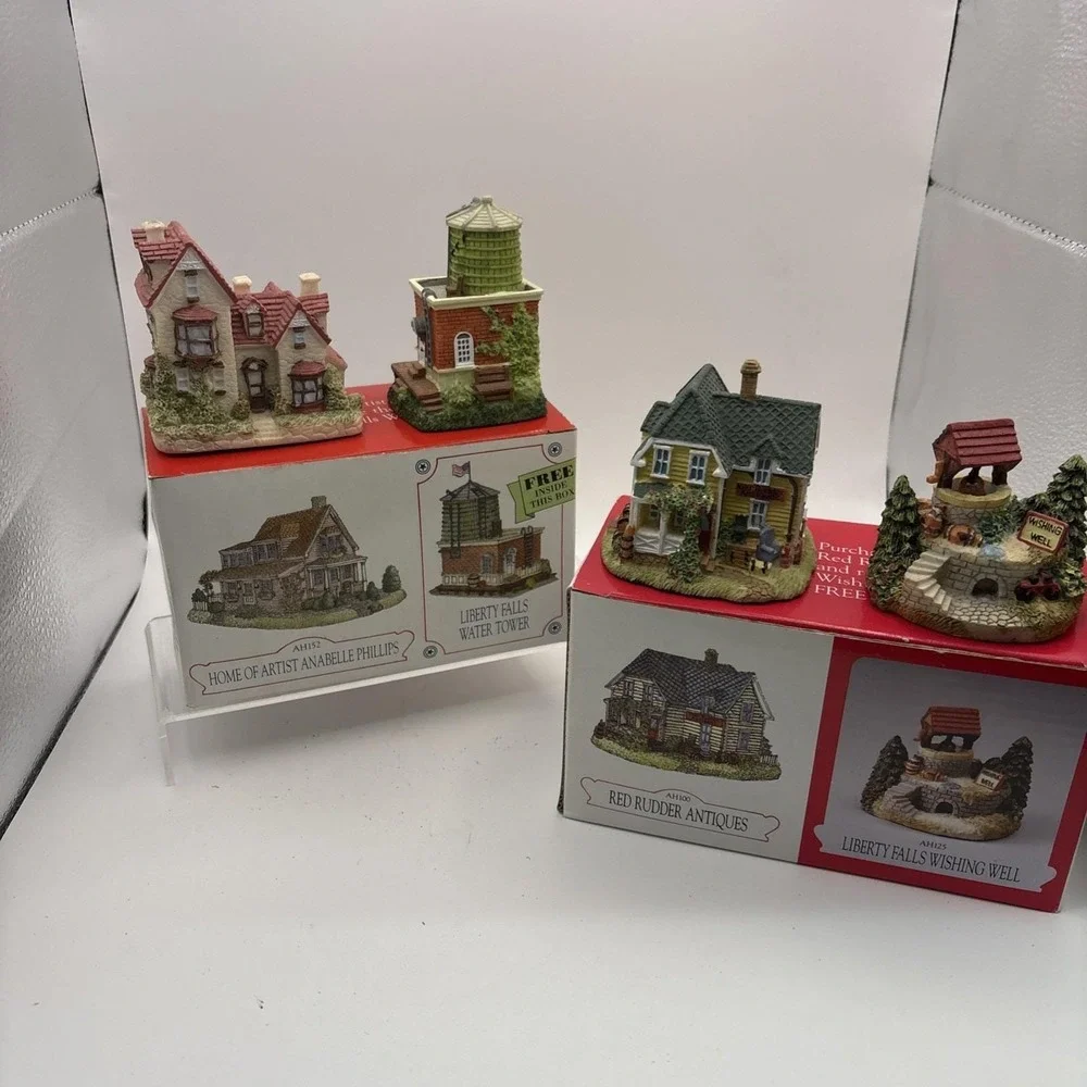 Lot of 4 Liberty Falls~AH152 & Water Tower and AH100 and Wishing Well~IOB
